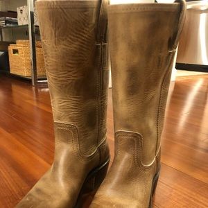 Frye boots woman’s size 6 1/2 brown leather